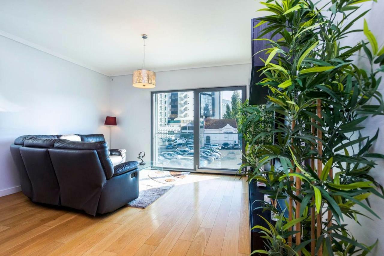 Guestready - Spacious Campolide Family Apt Fits 6 Lisboa Exteriér fotografie